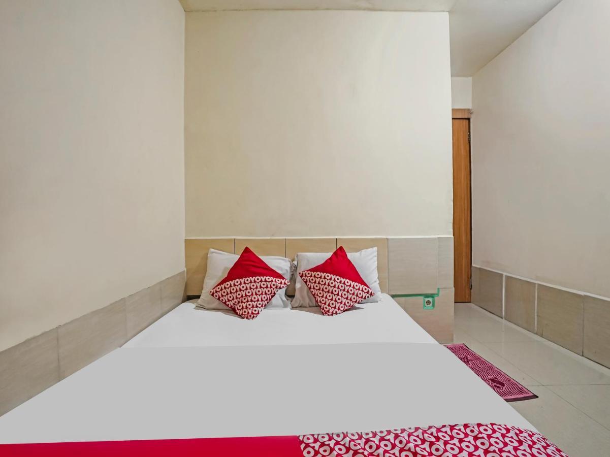 Oyo 90158 Hotel Lendosis Perintis Kemerdekaan Palembang Exteriér fotografie