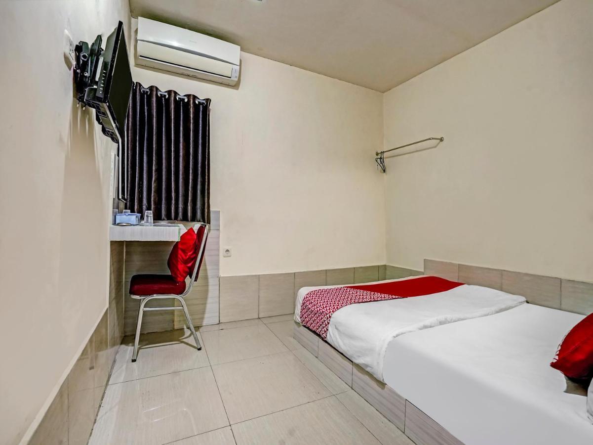 Oyo 90158 Hotel Lendosis Perintis Kemerdekaan Palembang Exteriér fotografie